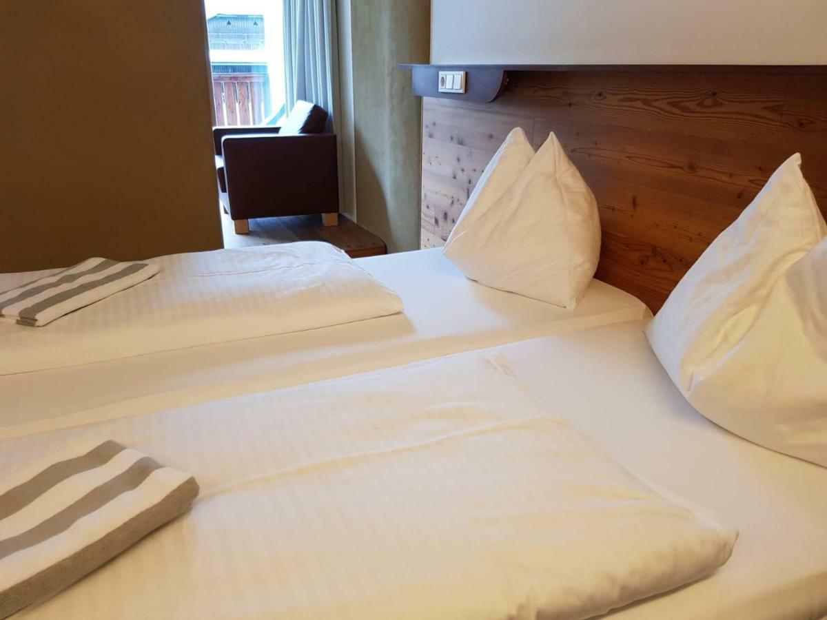 Hotel Hinteregger Matrei in Osttirol Eksteriør billede